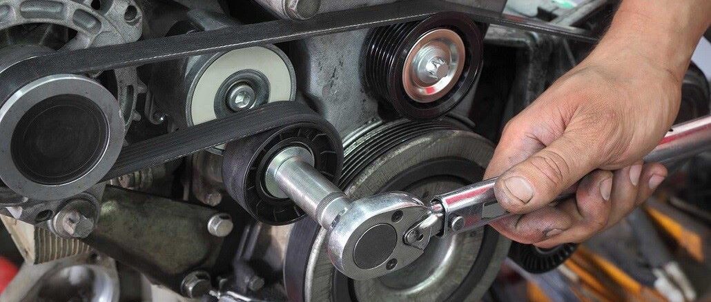 Tightening an Automatic Belt Tensioner