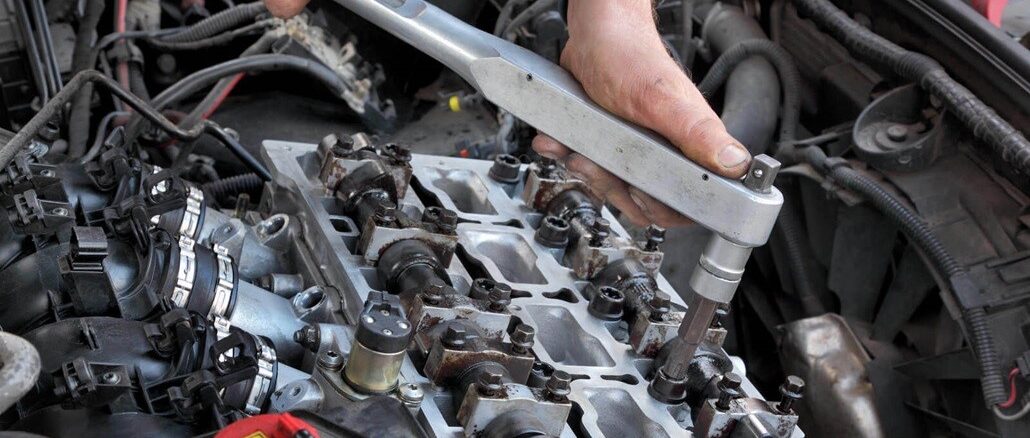 Torqueing Head Bolts On Cylinder Head