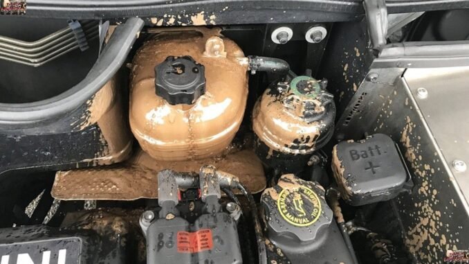 Oil in coolant tank Oil in coolant tank