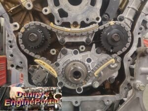 Timing Chain And Chain Guide