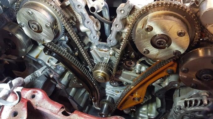 Timing Chain On Engine